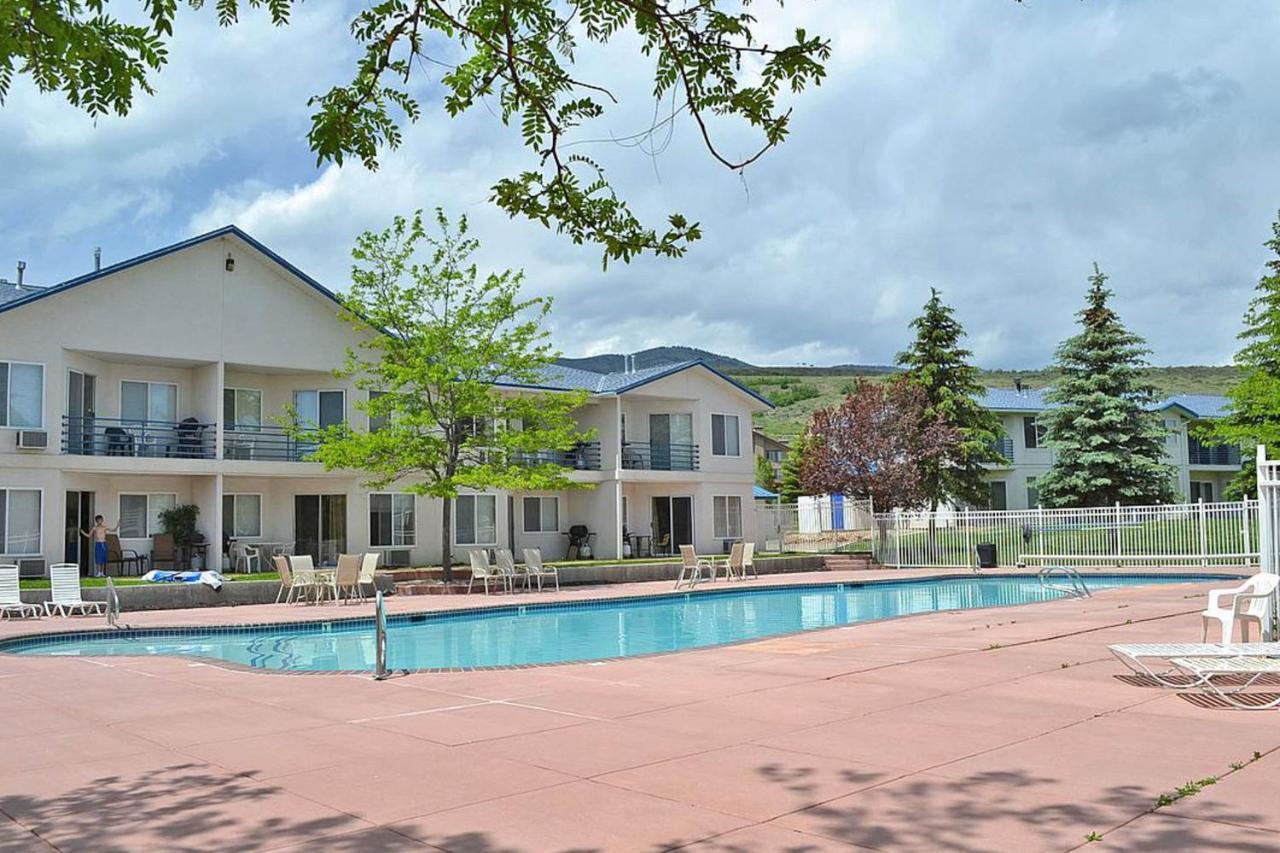 Tennis Court Condo Garden City Bagian luar foto