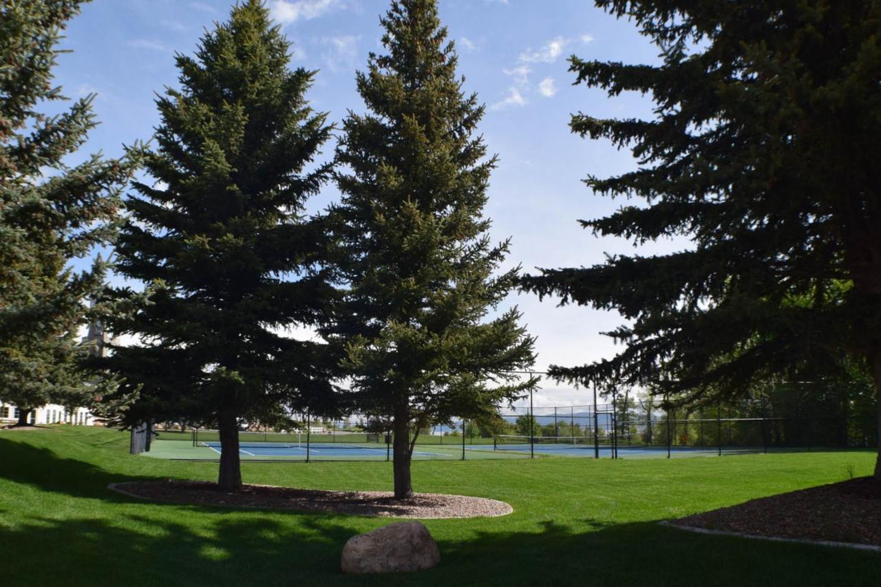 Tennis Court Condo Garden City Bagian luar foto